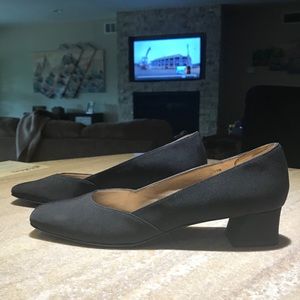 Black 10N Vaneli Heels